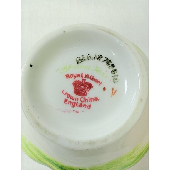 Royal Albert Bone China “Blossom Time” Set - Picture 7 of 12